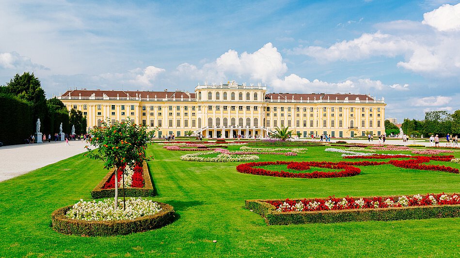 csm_6_Schoenbrunn-1__c__VIENNA_SITGHTSEEING_TOURS_Bernhard_Luck_Palisis_f68b19249d